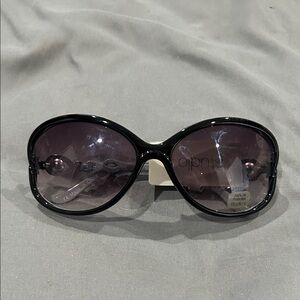 Studio Glossy Black Women's Sunglasses